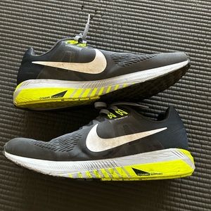Nike dynamic fit shoes